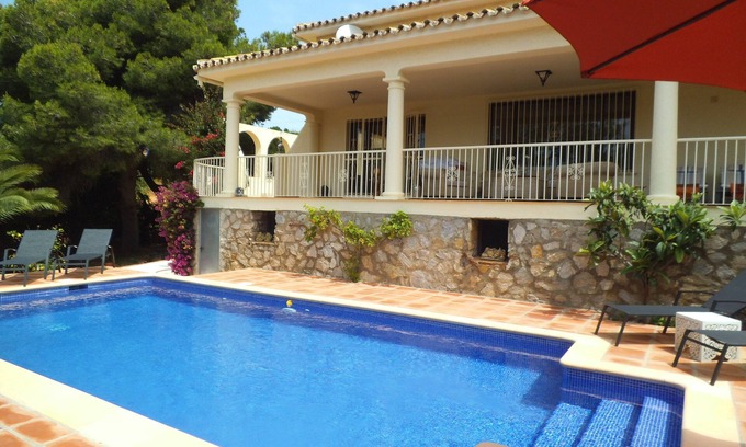 Marbella Villa | Beautiful Villa with Private Pool Near Cabopino Beach