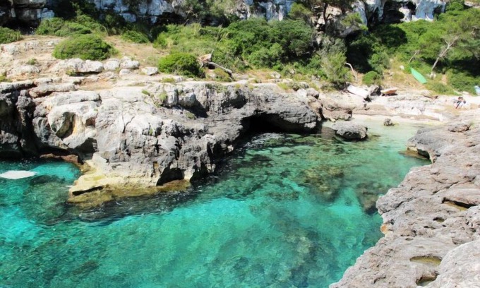 Cala Llombards House | Discover Can Felip: Pet-Friendly Retreat with Ocean Views