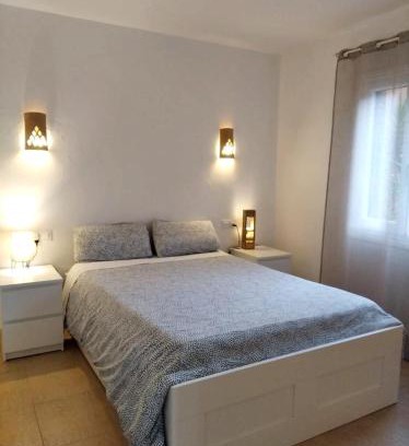 Serpentona Apartment | Es Niuet: Oceanfront Escape with Breakfast & Family Fun