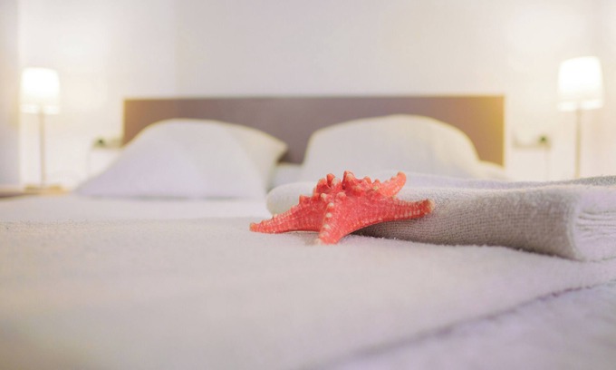 Old Town Apartment | Discover Old Town La Calatrava: Oceanfront Retreat Awaits