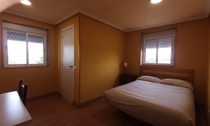 La Serna del Monte Apartment | Hostal Buitrago - Double room 7 with private bathroom