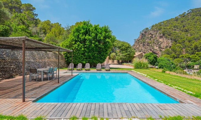 Estellencs Villa | Family-Friendly Es Port Estellencs with Pool Access