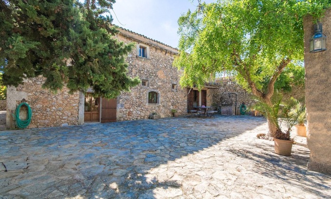 Buger House | Es Rafal with Mountain Views