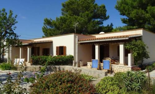Formentera House | Discover Family-Friendly Comfort at Es Rosers I Hotel