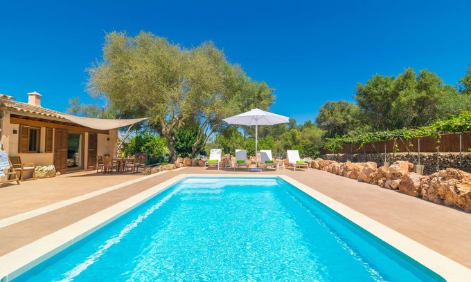Algaida Villa | Discover ES TANCAT PRIM: Villa with Private Pool & Free WiFi
