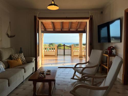 Sa Rapita House | Es Vell Marí: Ocean Views, Private Parking & 4-Star Comfort