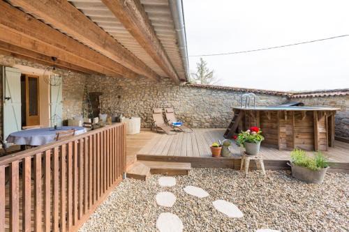 Pellegrue House | Oceanfront Retreat at Escale à Pelagrua - Rated 10/10!