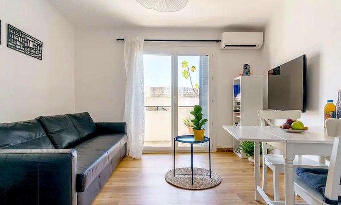 Belsunce Apartment | Ideally Located Escale St Charles with Notre-Dame Views