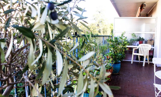 Liberation Apartment | Explore Escapade 8: Family-Friendly Retreat with Accessibility