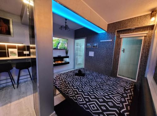 Blois Bed & Breakfast | Indulge at Escapade Blésoise with Spa & Hot Tub Luxury