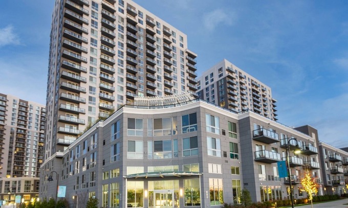 Stamford Apartment | Escape at Harbor Point