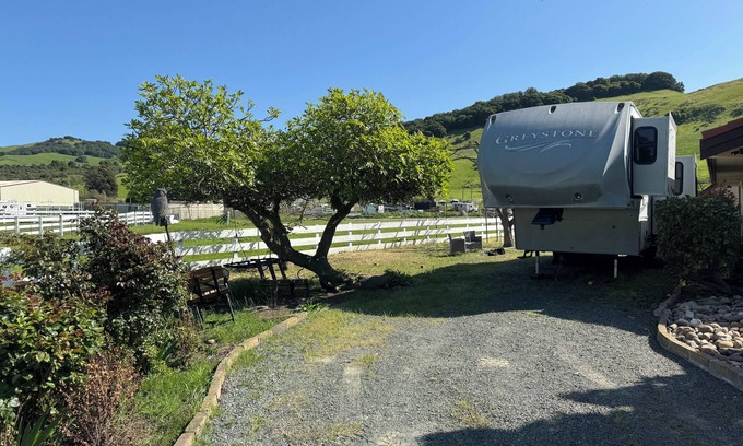 American Canyon House | Serene Escape: Experience Nature at Napa Valley Campsite