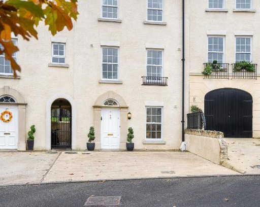 Enniskillen House | Unforgettable Getaway at Devenish Manor - 4 Star Experience