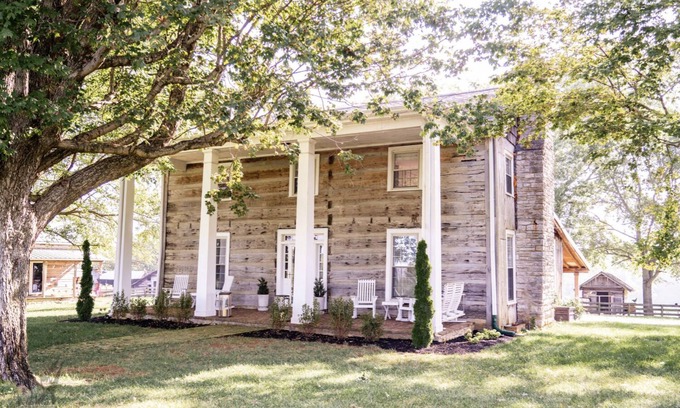 Columbia House | Discover Muletown Manor: Ocean Views & Pet-Friendly Retreat