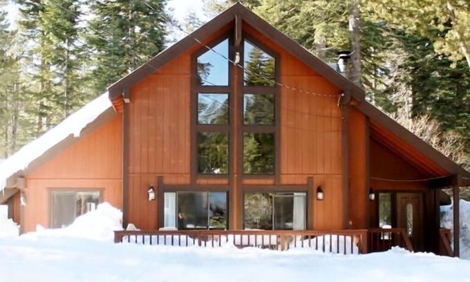 Tahoma Cabin | Pet-Friendly West Lake Tahoe Chalet with Spa & Hot Tub