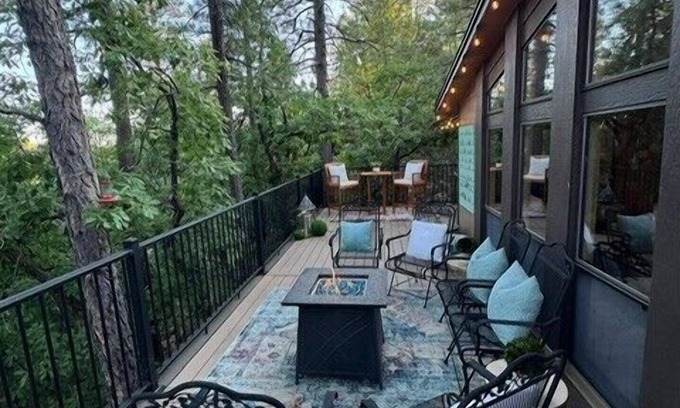 Munds Park Cabin | Escape to Pinewood Canyon Cabin — a cozy 2BR/2BA retreat nestled in the pines of Munds Park. With Inviting interiors, a relaxing deck, and direct forest access, it’s the perfect basecamp for year-round adventure and mountain serenity.