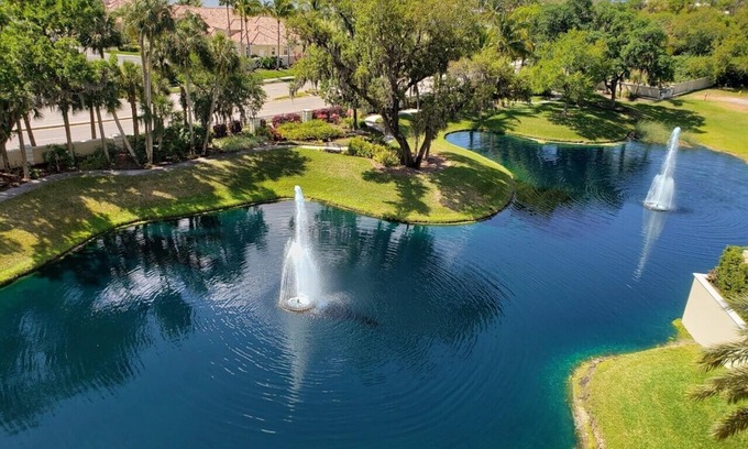 Palmetto Condo | Experience Sun, Sea Breezes & Oceanfront Bliss for Less