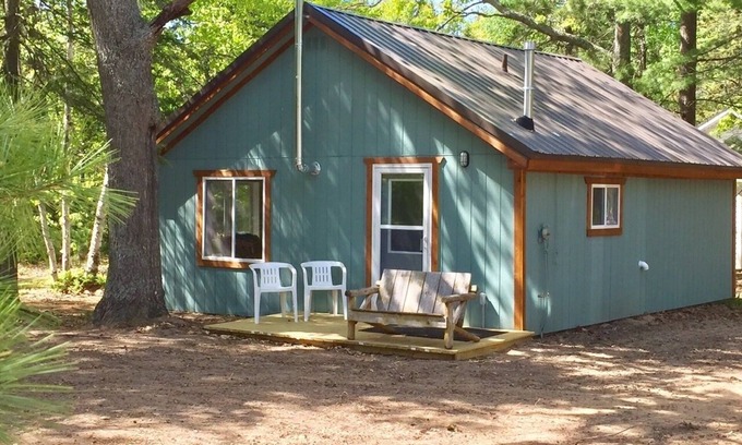 Newberry Cottage | Discover Superior’s Treasure Cabin at Culhane Lake Resort