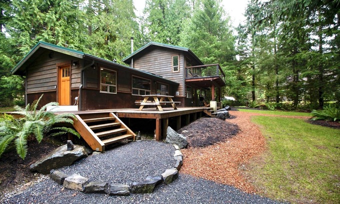 Glacier Cabin | Discover a Custom Mt. Baker Home with Scenic Views