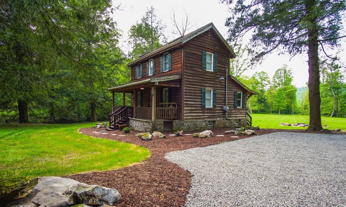 Mill Run House | Explore a Cozy Cabin Retreat Amidst Nature's Beauty