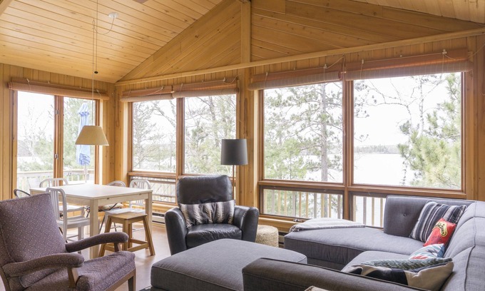 Nevis Cabin | Idyllic Private Cabin Overlooking 8th Crow Wing Lake