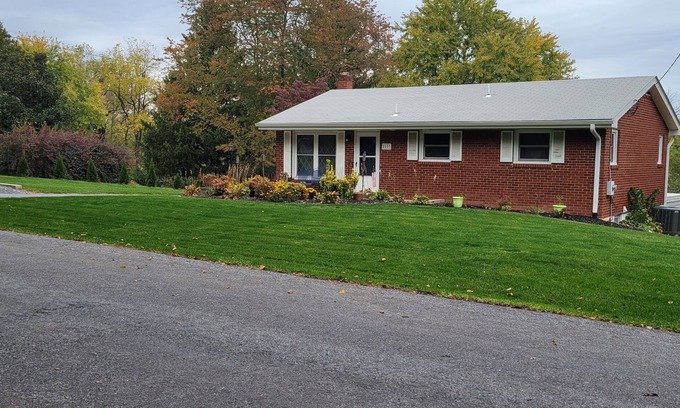 Frederick House | Tranquil 2 BR Retreat with Scenic Views & Pet Friendly