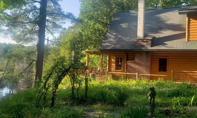 Vanderbilt Cabin | Riverfront Sturgeon Valley Cabin with Pet-Friendly Amenities