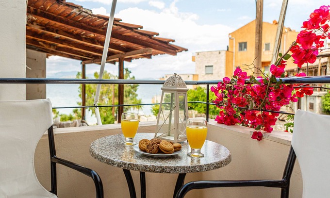 Kiveri Apartment | Discover Your Private Oasis: Aroma#1 Awaits Your Getaway!