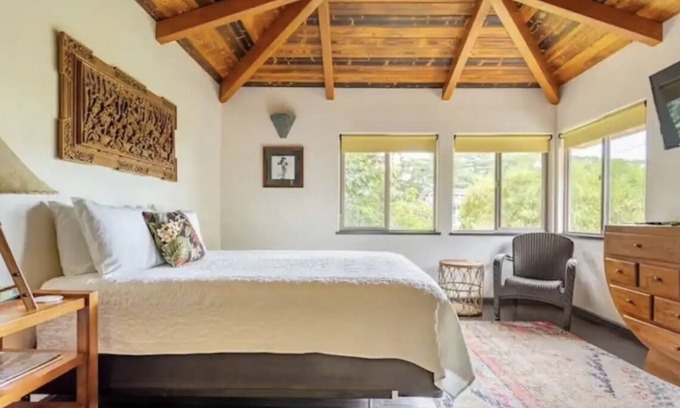 Hilo House | Discover Your Private Oasis with Ocean Views & Spa Retreat