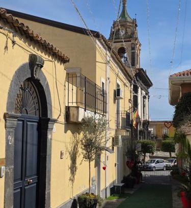 Viagrande Apartment | Exclusive Retreat at Cortile Duca D'Aosta near Etna