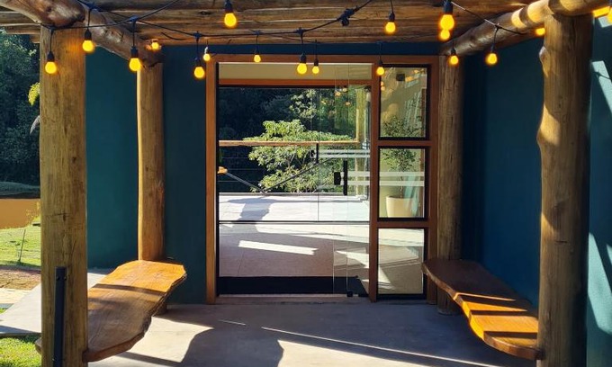 Santo Antonio do Pinhal Hotel | Experience Espaço Canto: Pet-Friendly Stay with Spa & Hot Tub