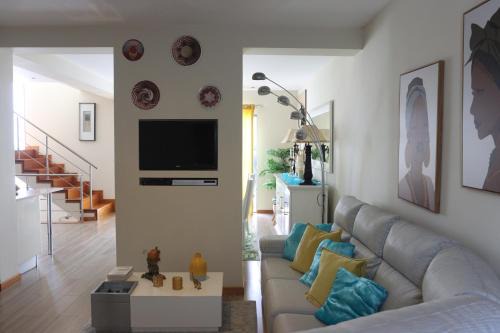 Faja de Baixo House | Discover Family-Friendly Comfort at Espaço Jandira
