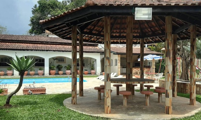 Caucaia do Alto House | Discover Espaço Realeza in Beautiful Caucaia do Alto