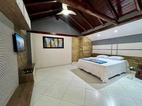 Niteroi House | Oceanfront Pet-Friendly Master Suite at Espaço Verano