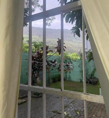 Inhangueta House | Eco-Friendly Espaço Verde: Spa, Breakfast & Pet Welcomes!