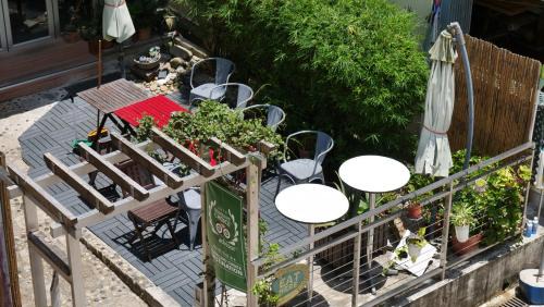 Islands District Bed & Breakfast | Discover Espace Elastique B&B with Contactless Check-In