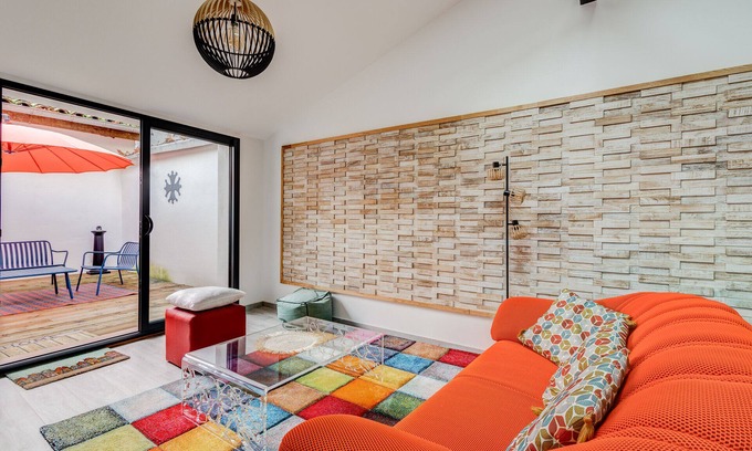 Lavaur House | Discover Espace55 Cottage: Prime Location & Family-Friendly