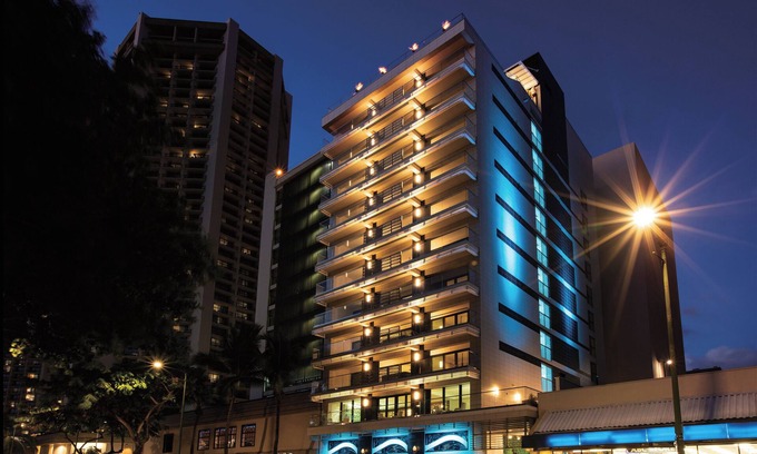 Waikiki Apartment | Discover Espacio: Jewel of Waikiki with Oceanfront Views