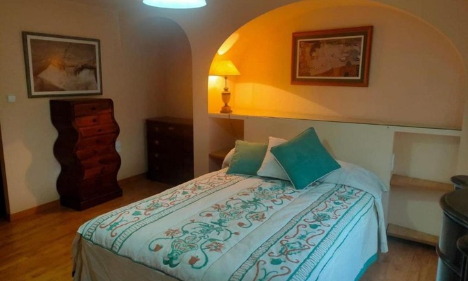Oliva Old Town Apartment | Spacious Apartment in the Heart of Oliva - Family Friendly