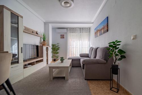 Torrevieja Apartment | Guest Rated 10/10: Stay at Espanatour ALICE Today!