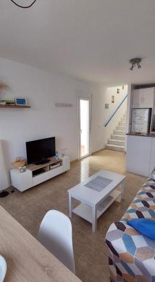 El Pozo de los Frailes House | Discover Esparto y Sal: Family-Friendly Getaway Awaits