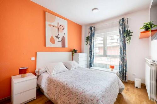 San Diego Apartment | Group-Friendly Hotel Steps from Atocha Metro Station