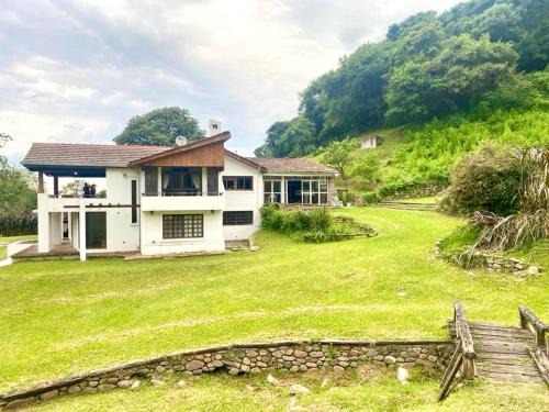 San Salvador de Jujuy Ski Chalet | Elegant Casona Retreat in San Pablo with Pool & Pets Welcome