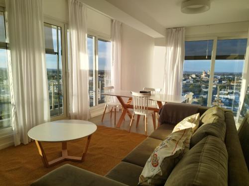 Victoria Apartment | Modern Tango 15: Pool, Spa & Family-Friendly Retreat