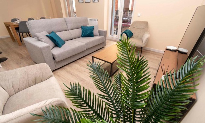 Old Town Apartment | Historic Plaza Don Gutierre: Family-Friendly Getaway