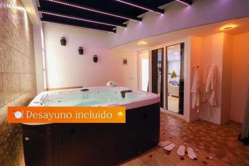 Santa Cruz Xoxocotlan Apartment | Modern Paradise Apartment: 10 Min to Oaxaca's Zocalo