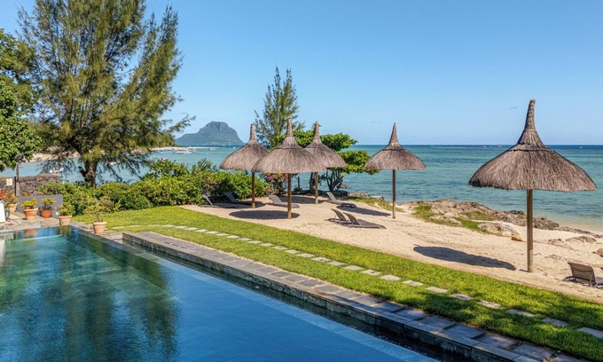 La Mivoie Hotel | Elegant Esplanade by Horizon Holidays: Ocean View & Spa
