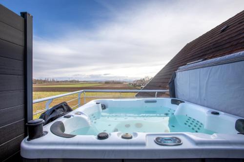 Muntzenheim Apartment | Relax at AOG PRESTIGE: Private Spa, Jacuzzi & Sauna in Colmar