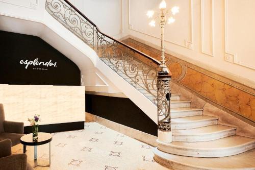 Centro Hotel | Discover Esplendor by Wyndham Savoy Rosario: A 4-Star Retreat