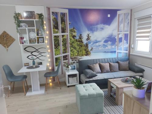 Sremska Mitrovica Apartment | Guest Rated: 9.8! Espresso 2 Apartment with Ocean View